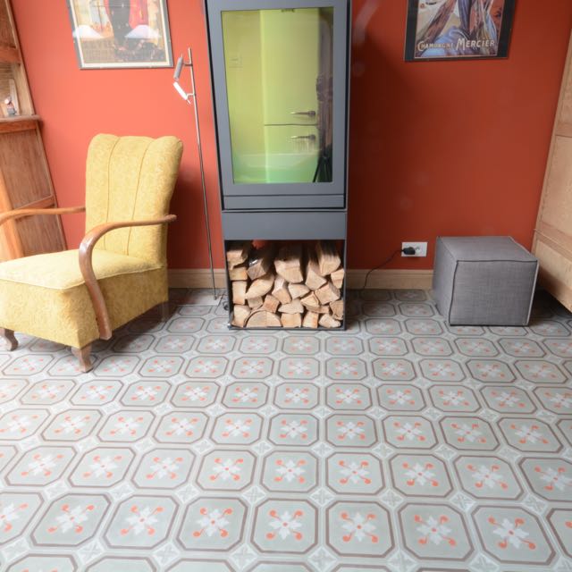 Clovis Taupe 20x20